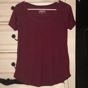 Mudd maroon t shirt M